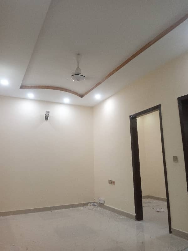 Rawalpindi Bahria Town phase8 5 Marla ground portion for rent gas available 11