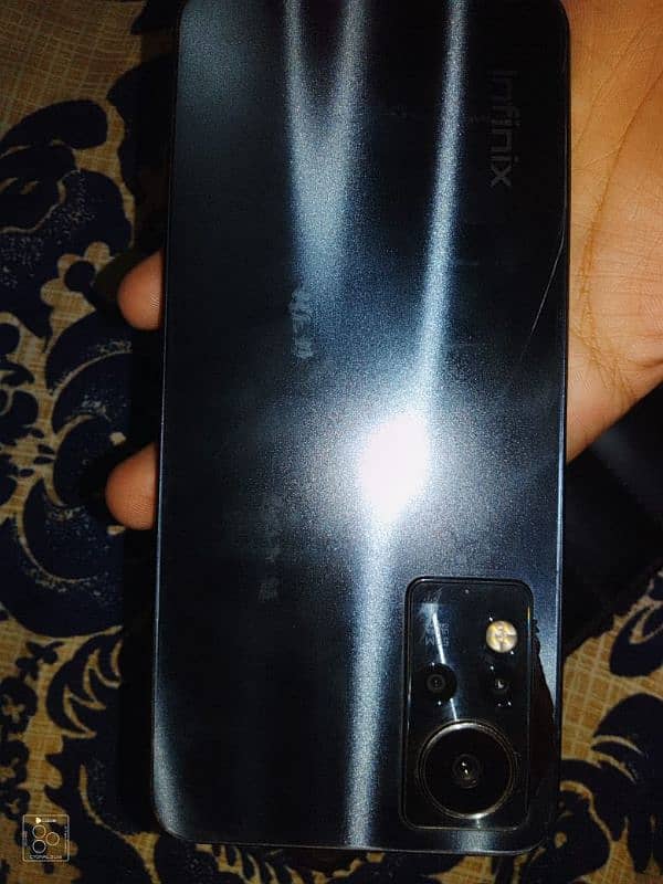 Infinix Note 11 1