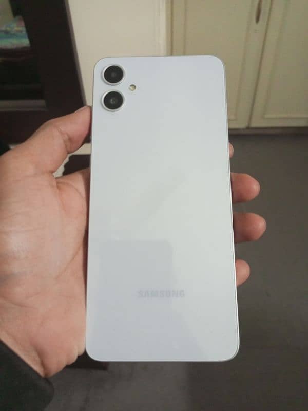 Samsung A 05 4 GB 64GB 4