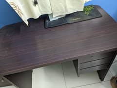 Computer Table 0