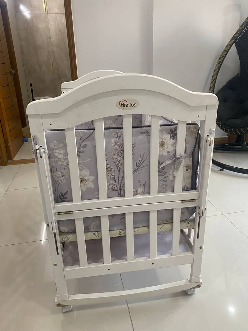 Baby Cot 2