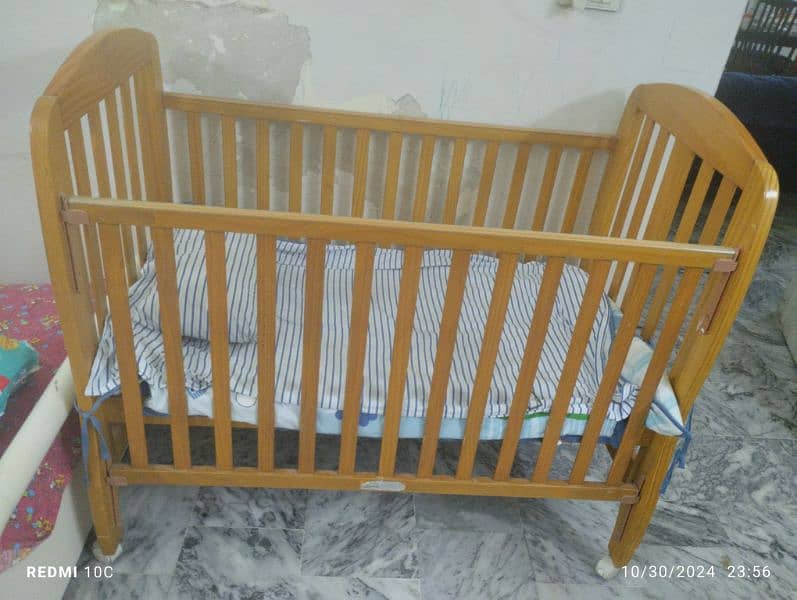 wooden baby cot 2