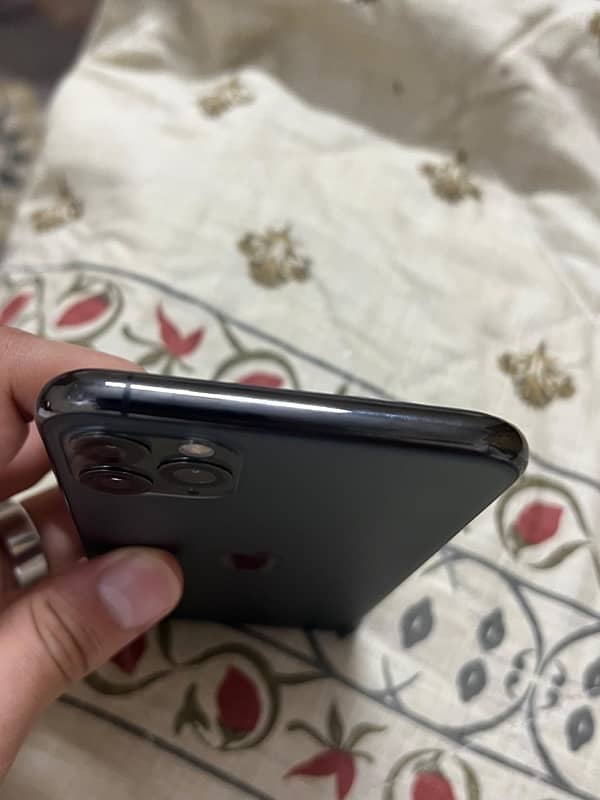 iPhone 11 Pro max 1