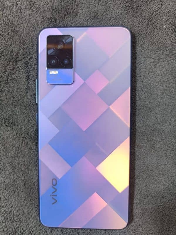 vivo v21e 10/10 check condition no shade full box (03215520005) 0