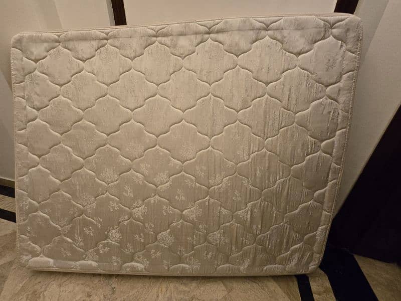 Used spring mattress 1