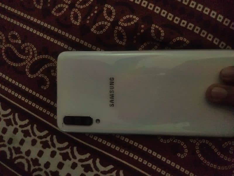 Samsung A70 1