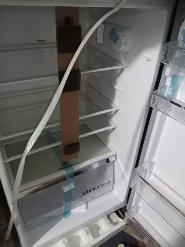 Dawnlance refrigerator Medium size bran new 5