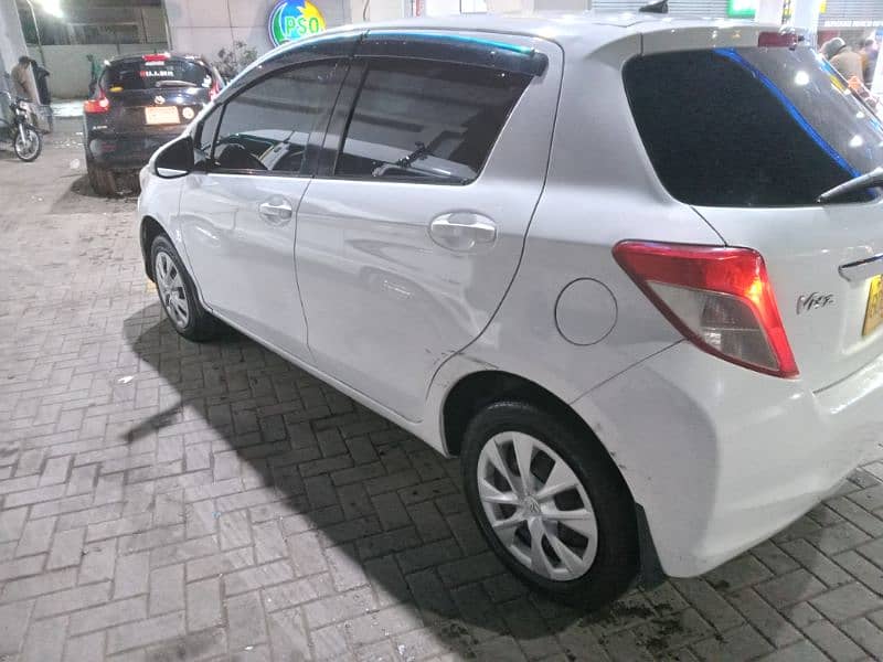 Toyota Vitz 2011 3