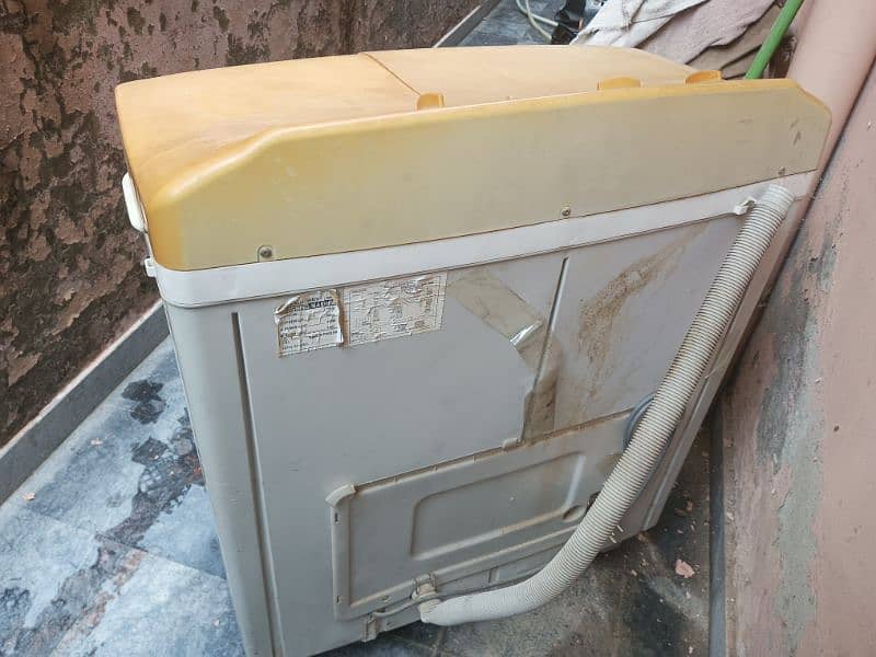 Dawlance washing machine with dryer 4