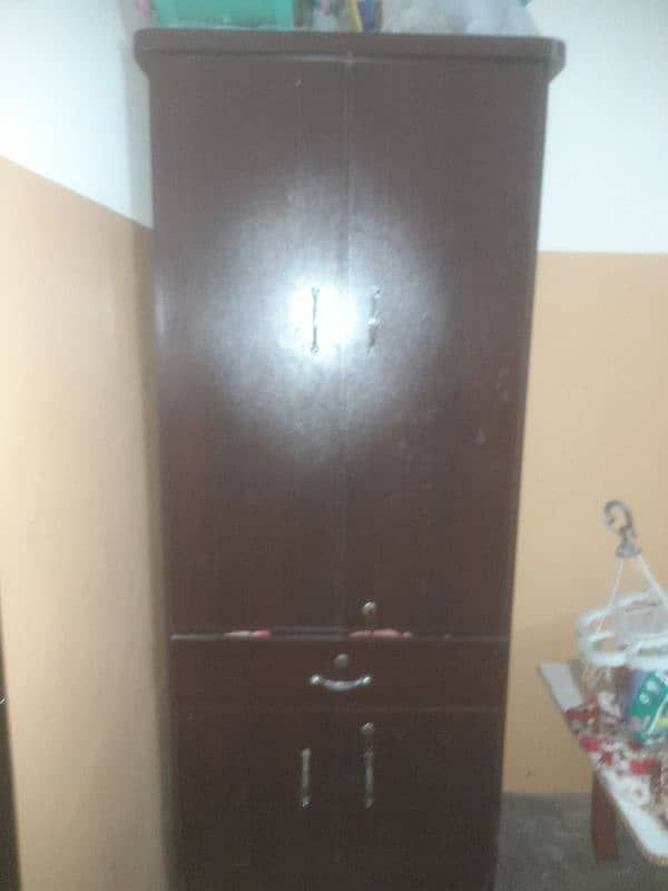 wooden 6*3 wardrobe 2