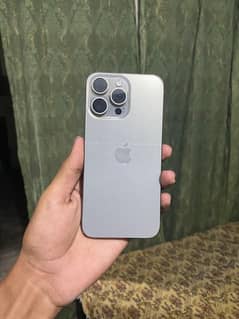 Apple iphone 15 pro Max Natural titanium