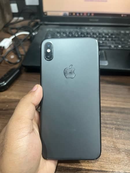 iphone xs max pta approved 4