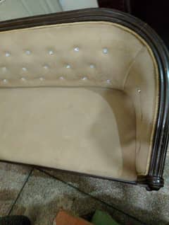 sofa set condition 9/10 ana cycle for sell