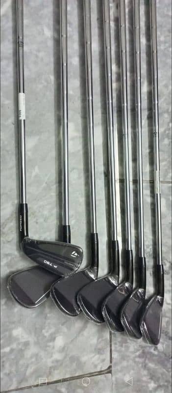 TaylorMade P790 black iron golf set 4