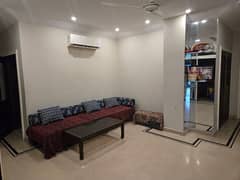 02 Kanal Slightly Used Independent Upper Portion With Golf Course View Available For Rent In DHA Raya 0