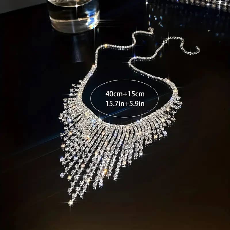 Elegant Rhinestone Tassel Necklace - Chic Vintage Pendant for Women 1