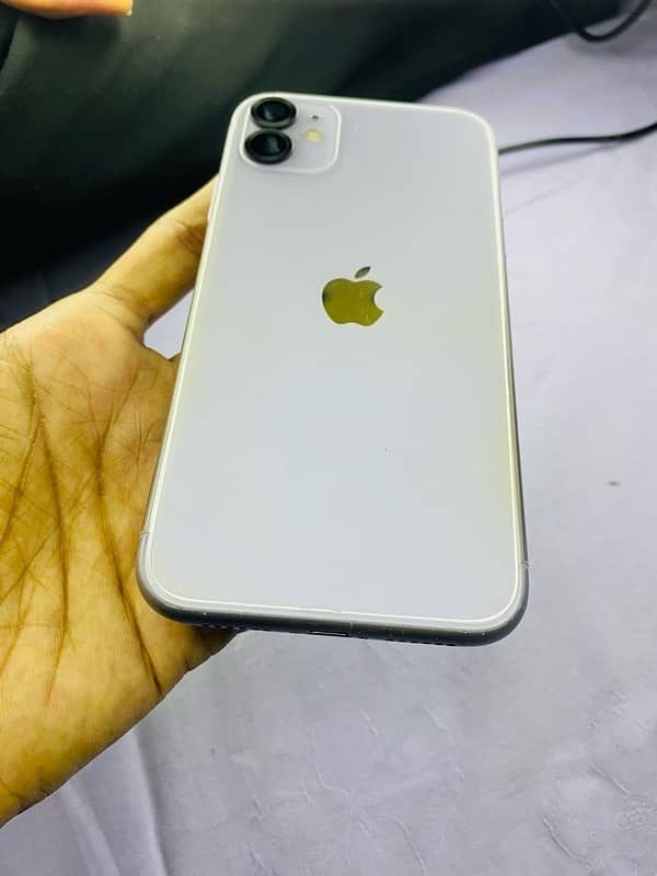 iPhone 11 64GB 0