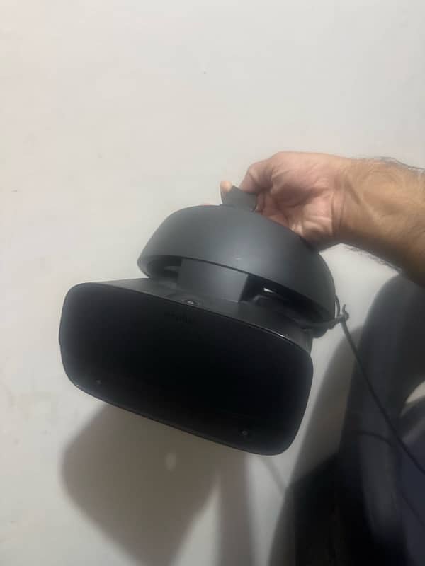 Oculus Rift S 0