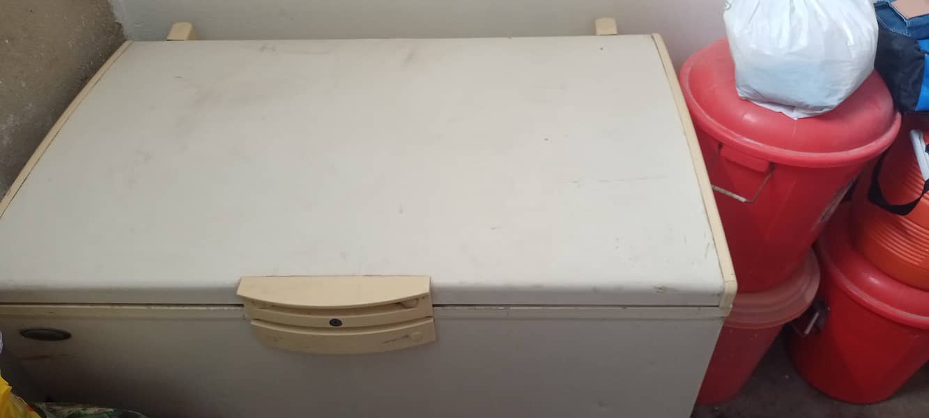 Waves Deep Freezer For Sale 1