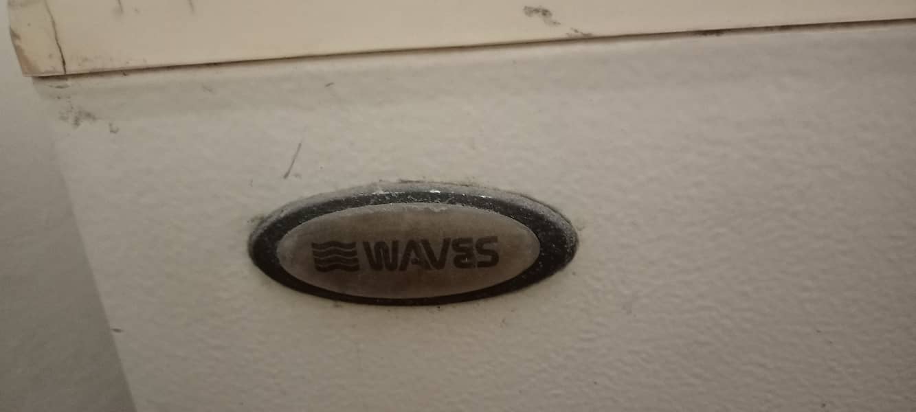 Waves Deep Freezer For Sale 3