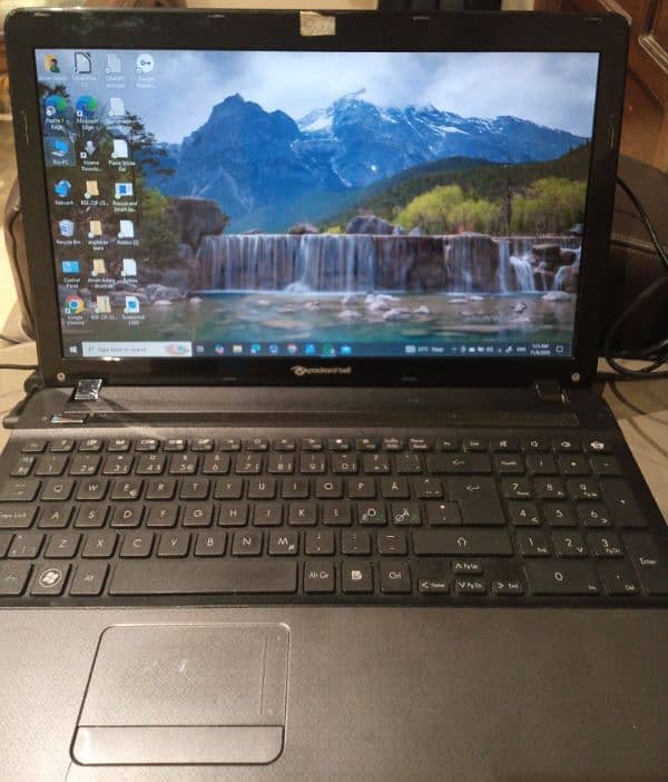 Packard Bell Laptop - 4GB RAM, Intel(R) Core(TM) i3-2328 cpu 1