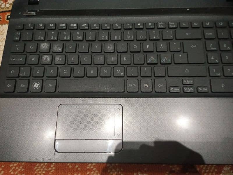 Packard Bell Laptop - 4GB RAM, Intel(R) Core(TM) i3-2328 cpu 7