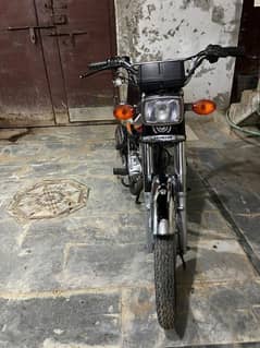 Honda 125 model  2017 original tank tol 2022