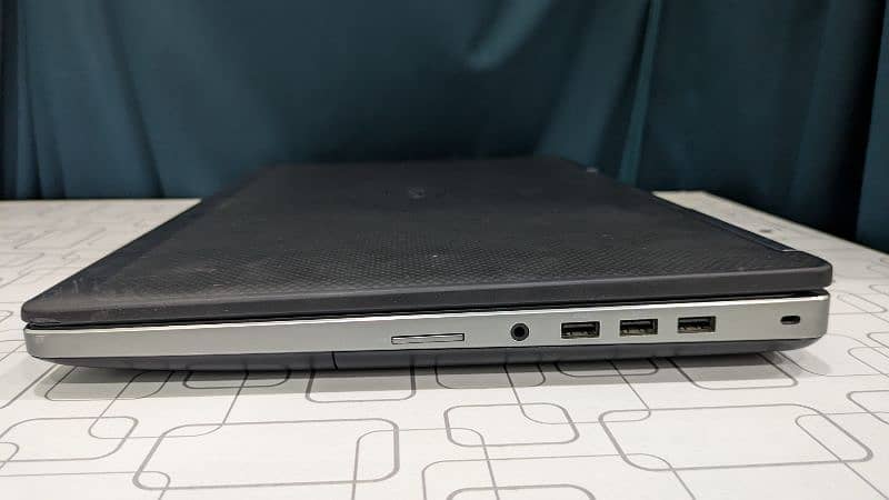 Dell Precision 7710 With 4GB Nvidia GPU 7