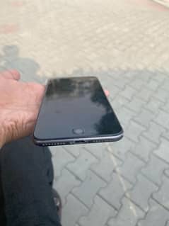 Iphone 8 Plus Factory Unlock All okay Panel Chanje And Back Crack 0