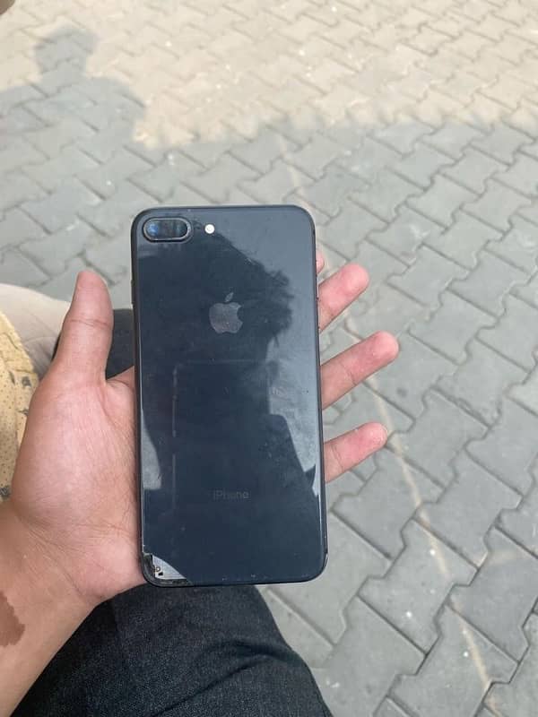 Iphone 8 Plus Factory Unlock All okay Panel Chanje And Back Crack 1