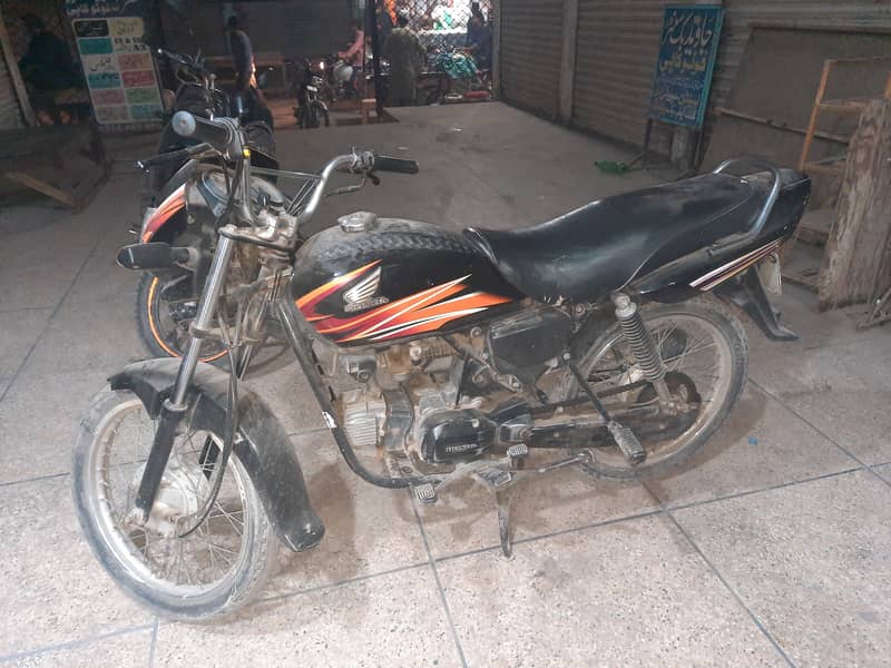 Honda pridor 100 cc normal condition 0