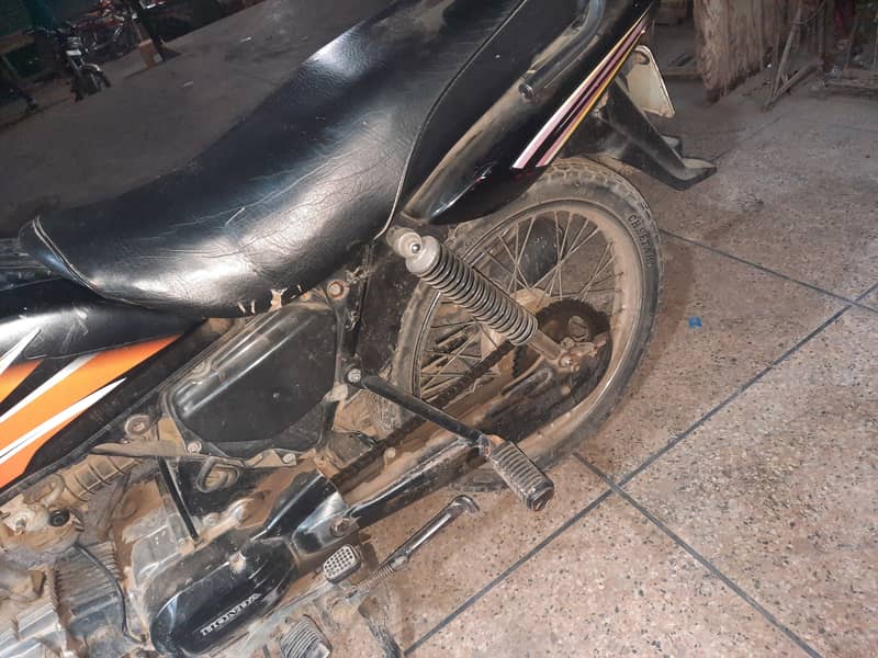 Honda pridor 100 cc normal condition 4