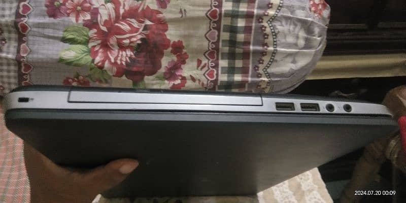 HP laptop 4