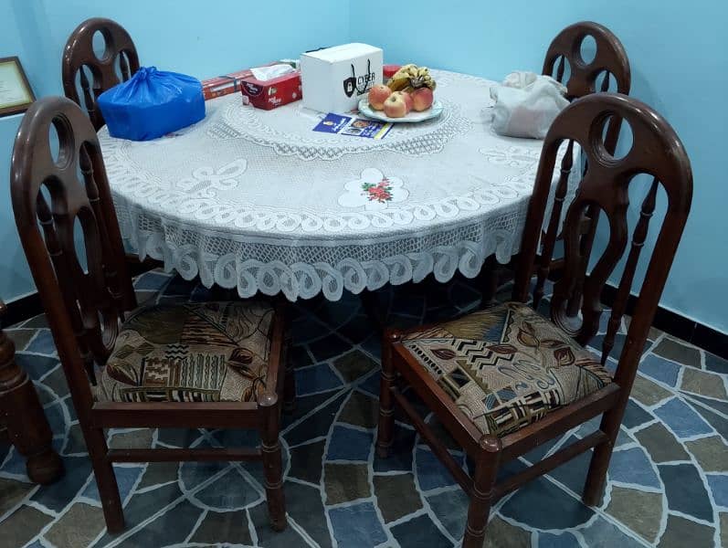 Wooden Round Dining Table with 6 Chairs 3