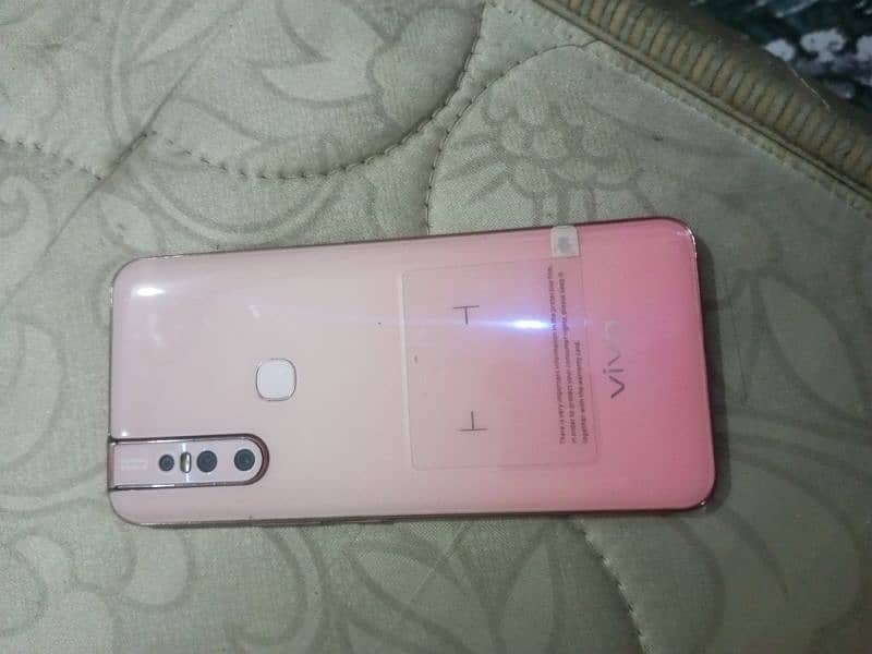 vivo y15  Rem8gb Rom 256 1