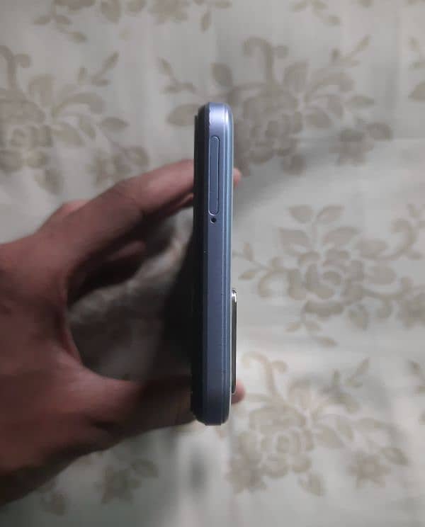 M Selling My Vivo Y21t Phone! 3