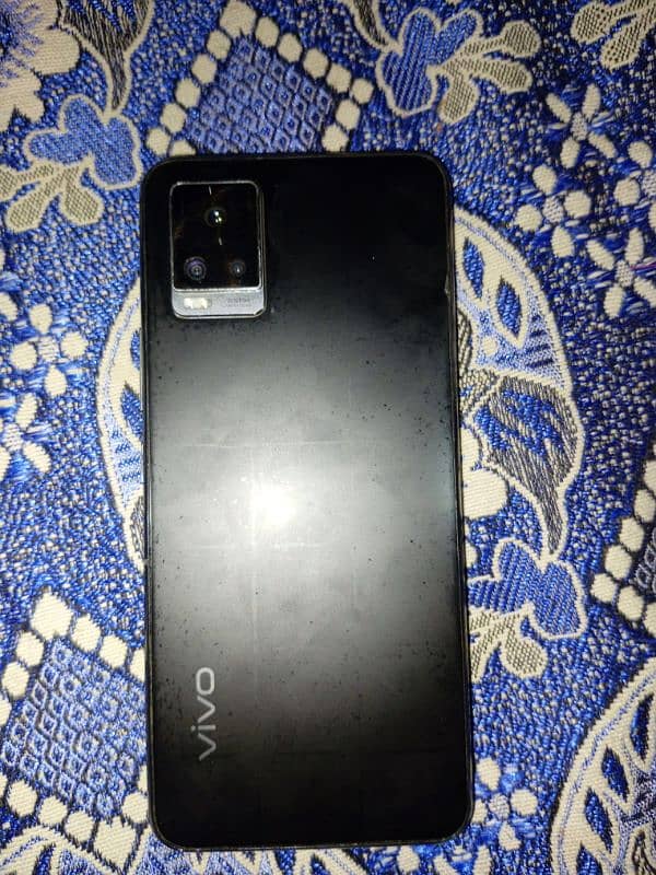 vivo v21 urgent sale with box 0