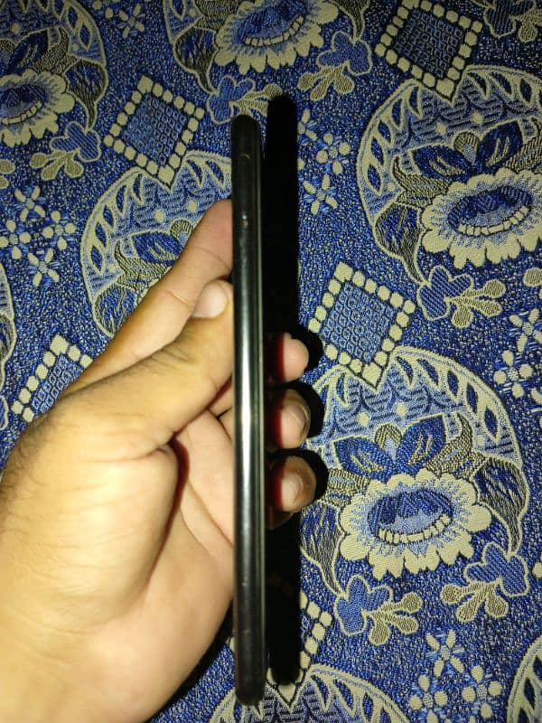 vivo v21 urgent sale with box 7