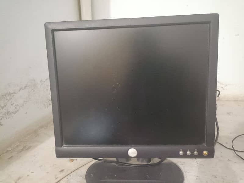 LCD 16 INCH FOR SALE 3