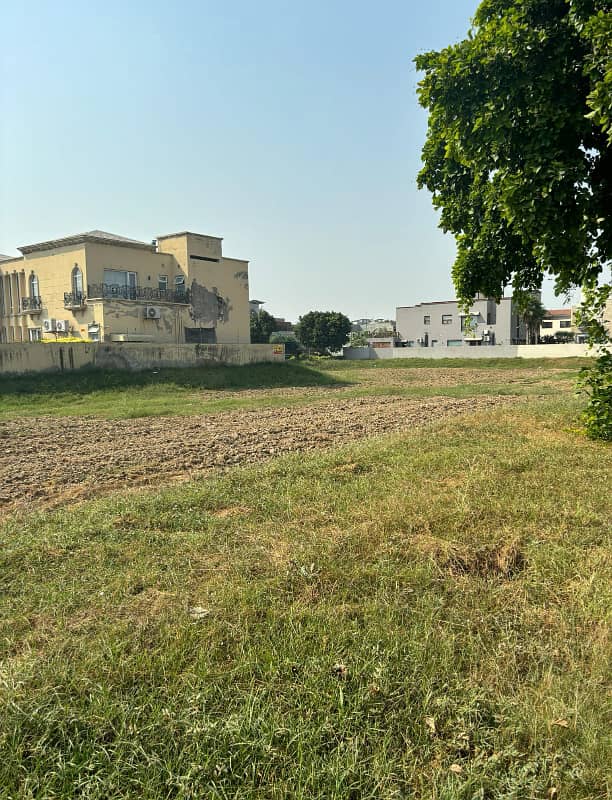 A prime 1 Kanal plot located in a highly sought-after area, perfect for building your dream home or investment purpose. 3