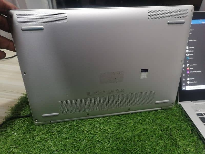 Hp Elitebook Folio 1040 G4 i5 7th gen with new logo 5