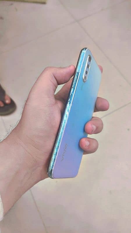 VIVO S1 1