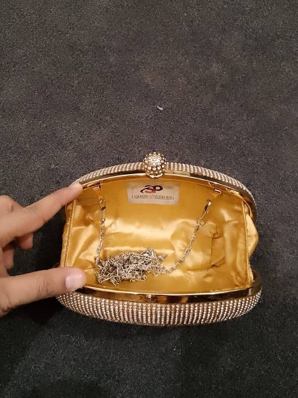 Bridal clutch 1