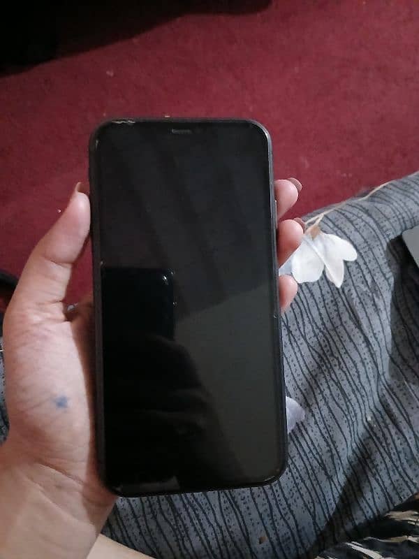 urgent sale I phone 11 1