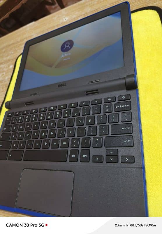 Laptop Dell 3180 7