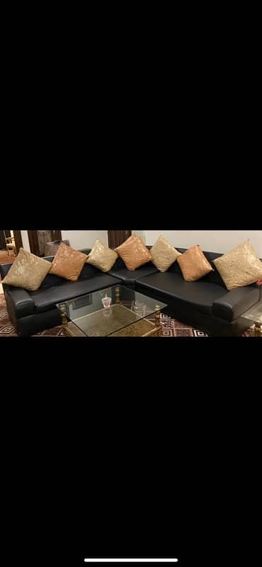 Black Leather L shaped Sofas 0