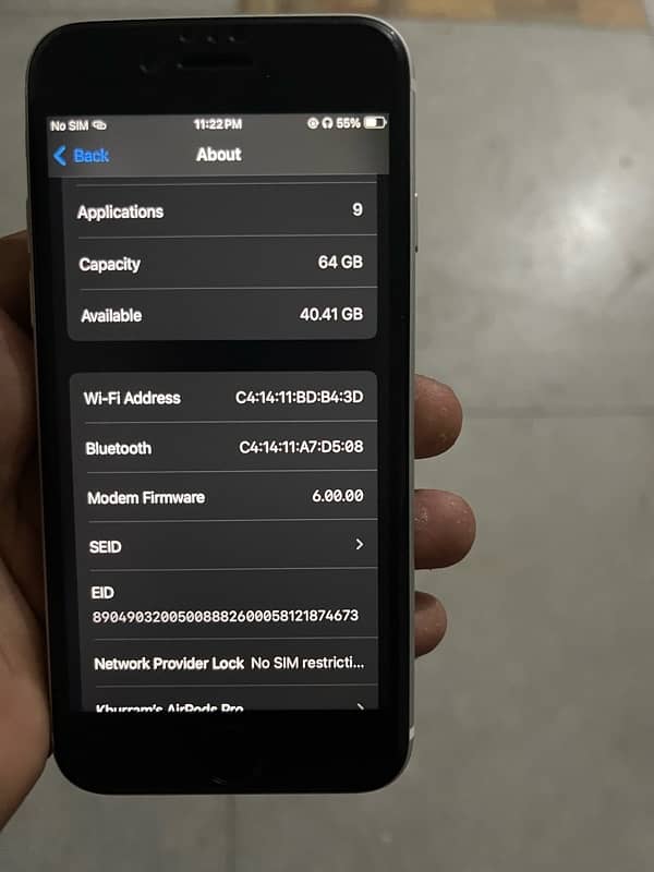 iPhone se2020 64gb 4month sim working factory unlock 5