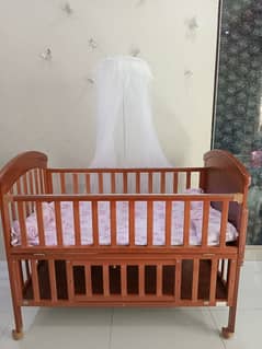 baby cot