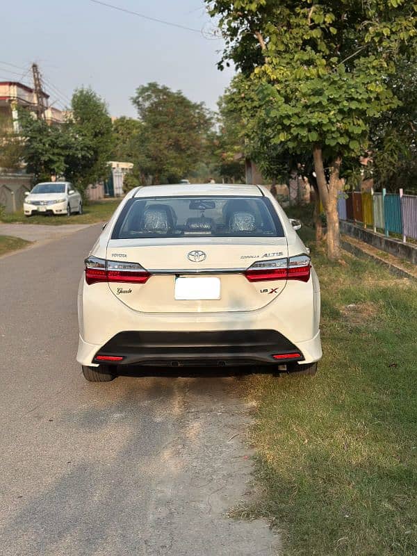 Toyota Altis Grande 2022 3