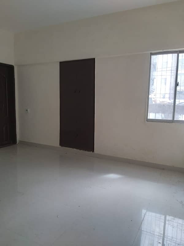 3 Bed DD Flat for Sale in Abdullah Terrace Gulistan-e-Jauhar Block 16 2